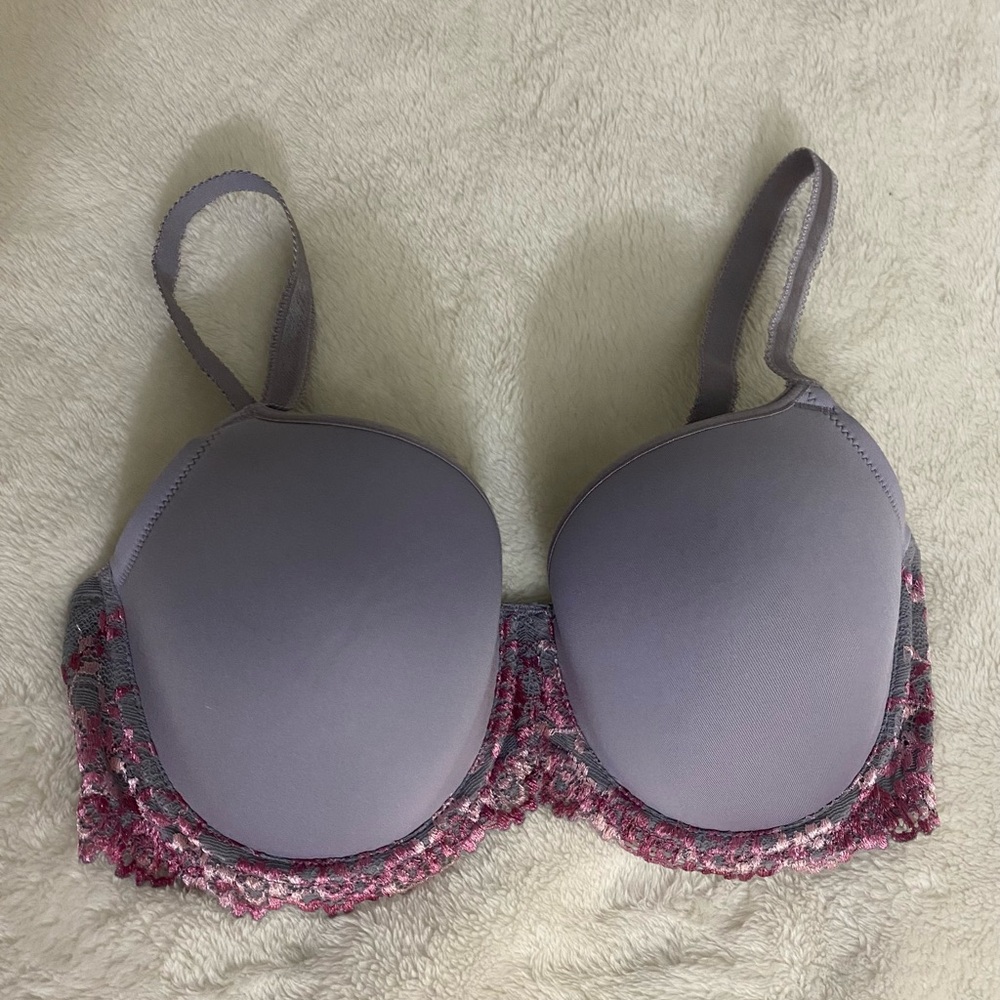 NWOT Wacoal embrace lace lavender/pink T shirt bra size 34DD